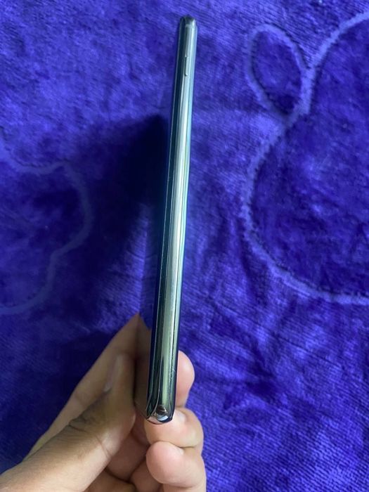 Samsung S10+ ofitsialniy(Vetnam)