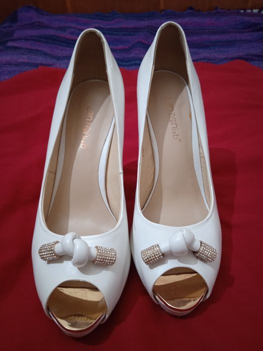 Туфли женские Новые модельные