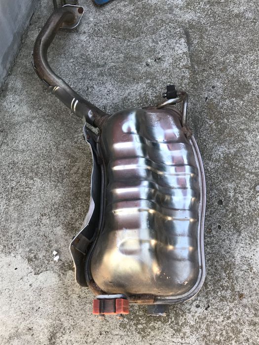 Гърне и спортен накрайник за автомобил