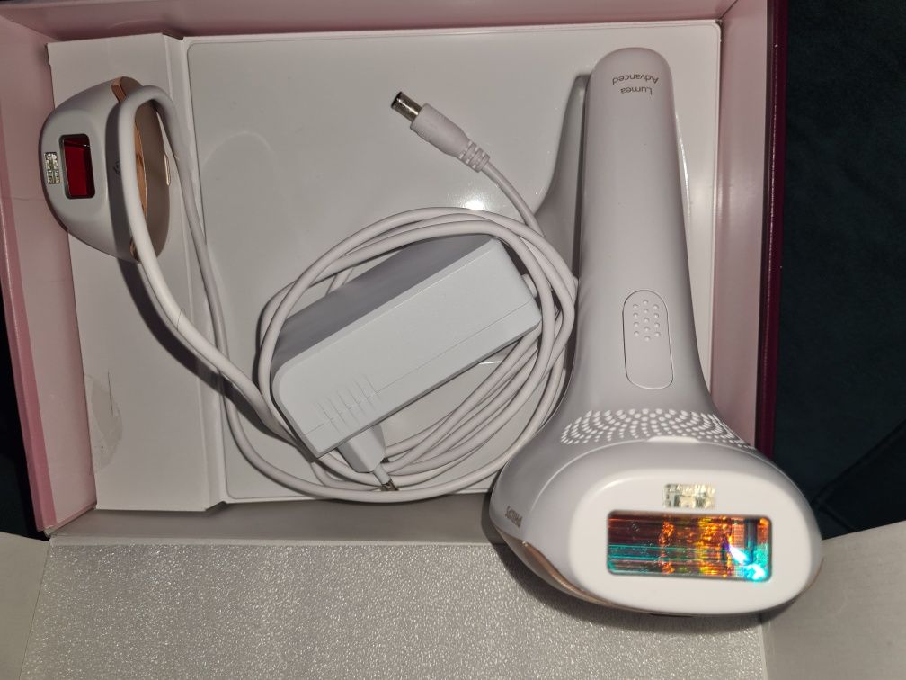 Epilator Philips IPL Lumea Advanced + aparat masaj facial