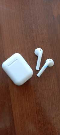 Airpods i 12 max