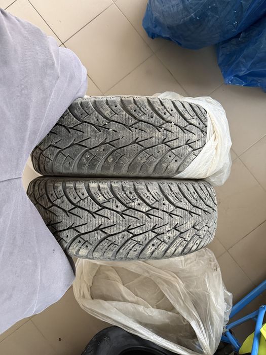 Продам зимние шины R15 195/60 2 зимних шин