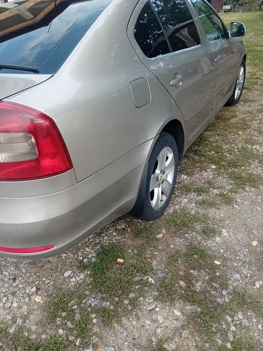 Vând Skoda Octavia