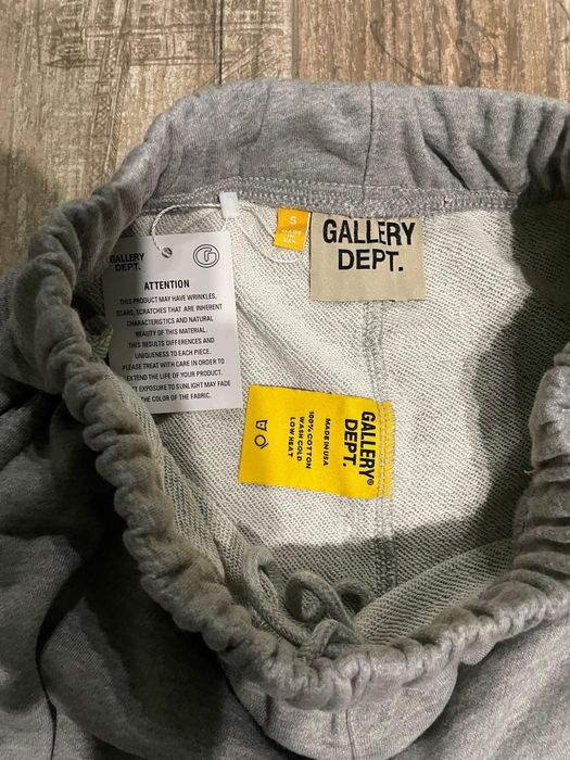 Pantaloni gallery dept.