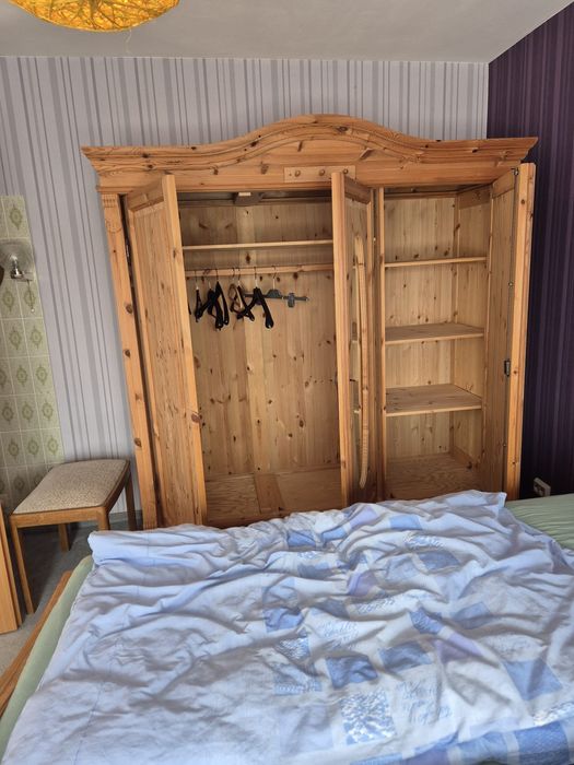 Mobila de dormitor