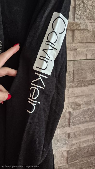 Дамски суичър CALVIN KLEIN , НОВ, размер С