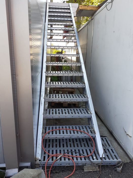 Scara metalica la cererea clientului