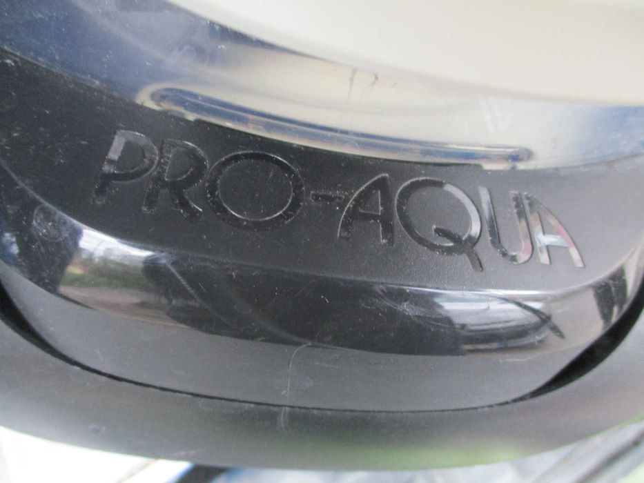 aspirator cu filtrare prin apa /pro aqua / rainbow