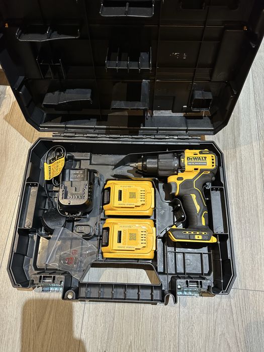 Filetantă 18v brushless DCD709 filetantă cu două baterii/încărc/valiză