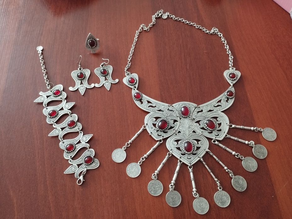 Продам казахском национальный украшение