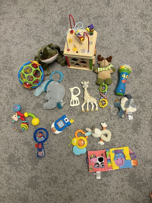 Lot jucarii bebelus