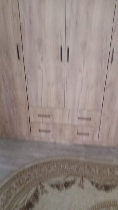 Продам шкафы, обеденный стол