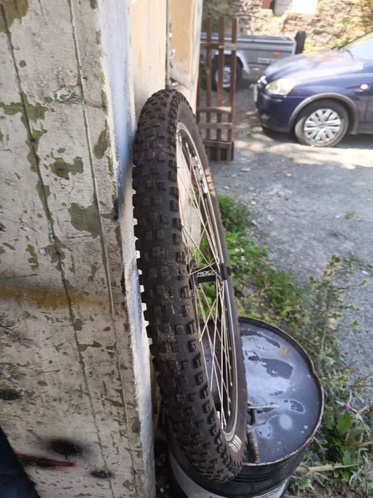 Vând cauciucuri Mike Bear umpic folosite