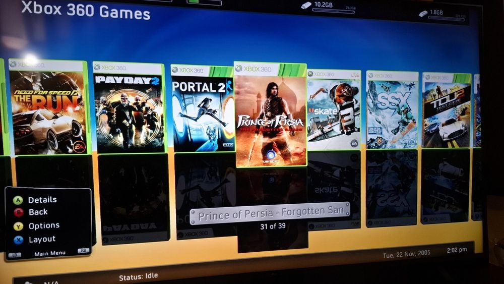 Vând xbox 360 E modat 65 jocuri