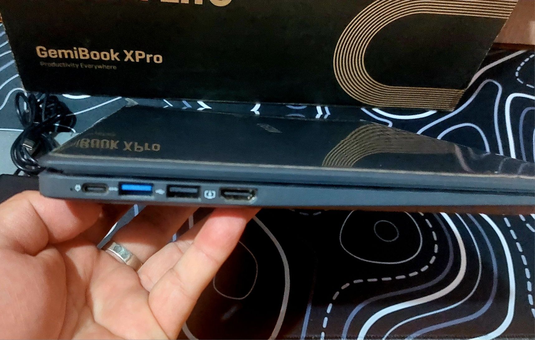 Ультрабук INTEL R ssd512, ozu16!