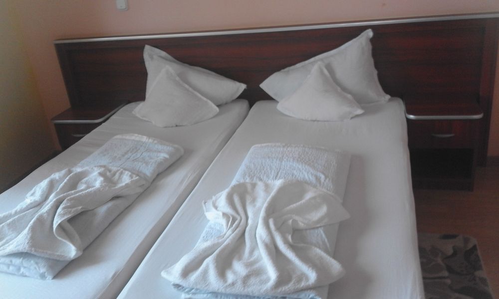 Închiriez cabana pt.revelion.