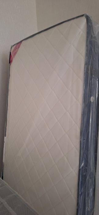 Матрас 2 м х 90 см б/у