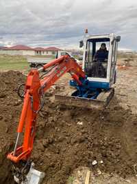 Inchiriez miniexcavator