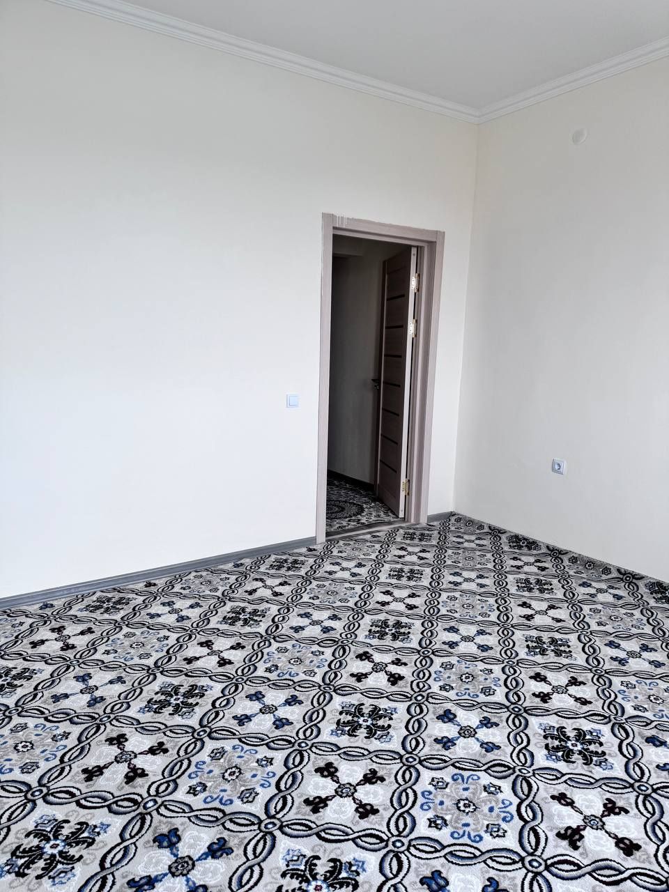 Motrid 3 xonali  zudlik bilan sotiladi