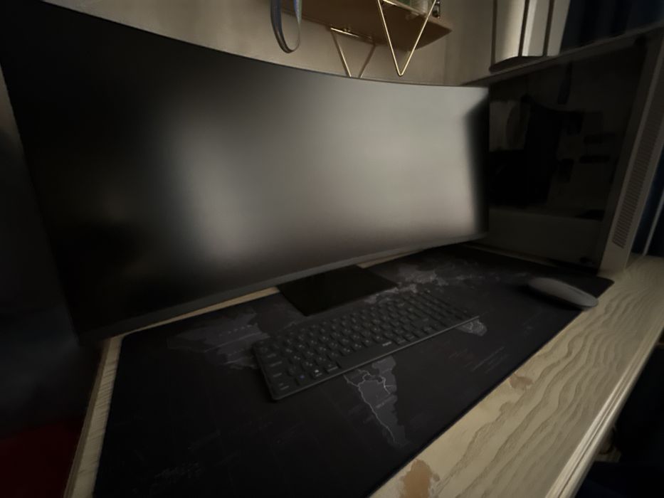 ПРОДАЕТСЯ новый пк с монитром , собран недавно