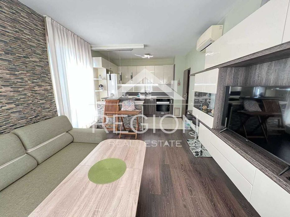 Дава се под наем Тристаен апартамент в Варна, Трошево - 90 кв.м за 800 € - Снимка #1