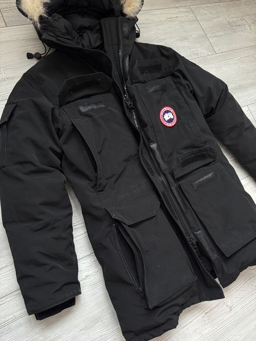 РЯДКО! Ново оригинално гуши пух яке Canada Goose Expedition Parka