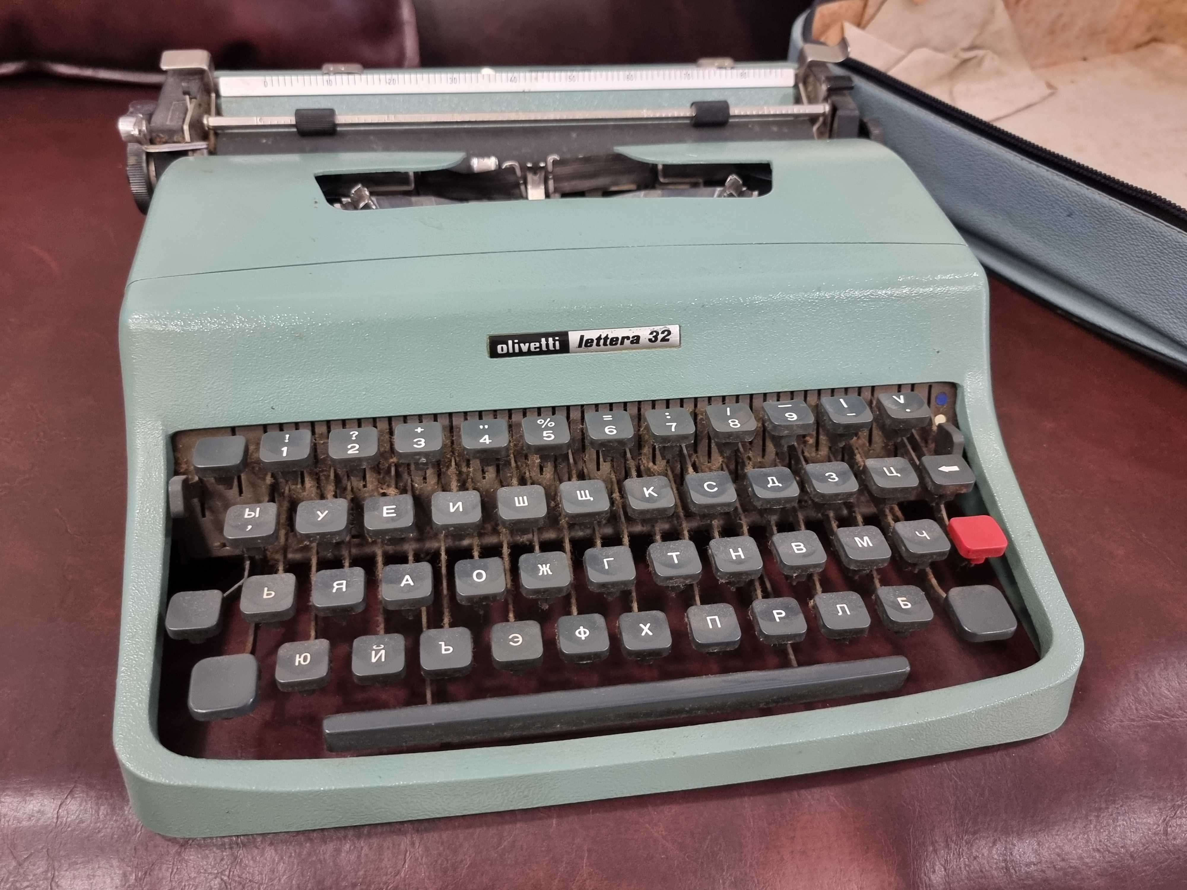 Пишеща машина Olivetti Lettera 32