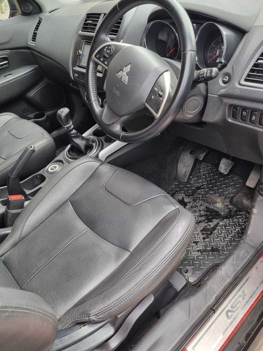 Продавам Джип Mitsubishi