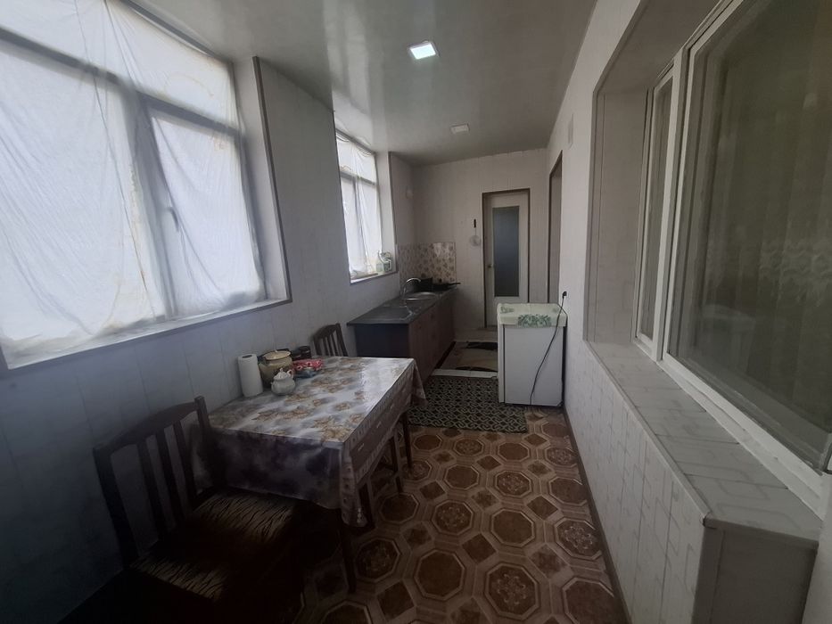 Arenda kvartira Yashnabod tumani Olmos metro oldida 2xona  oilaga beri