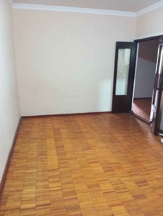 2/4/4 юнусобод 12 дом 60кв м Туркестан метро