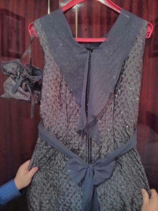 Rochie eleganta, pe corp