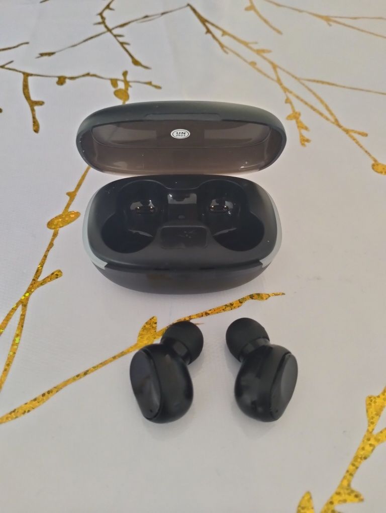 Xiaomi наушник срочно