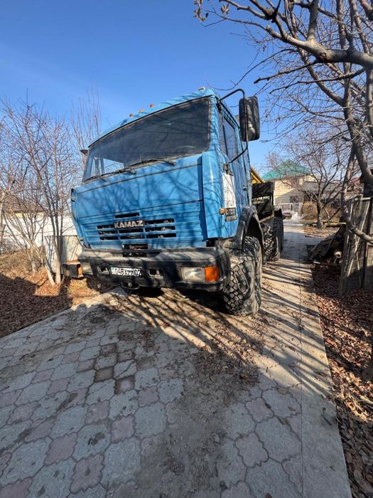 Буровой станок ПБУ-2 на базе Камаза