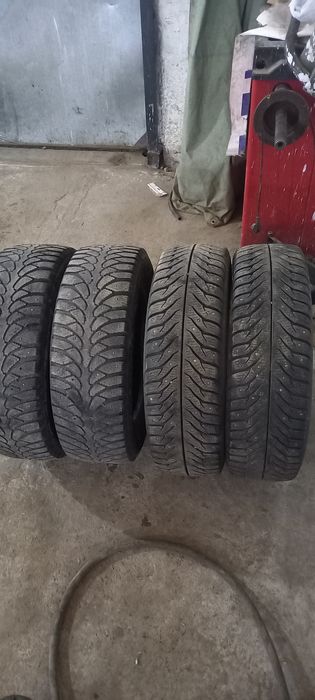 Продам бу комплект зимних шин