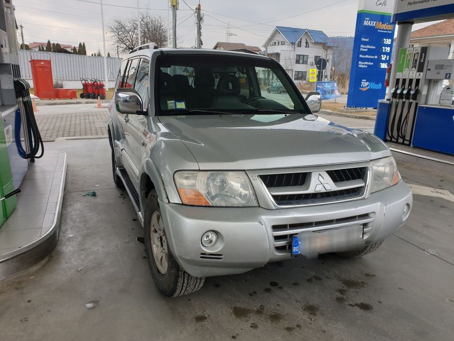 Mitsubishi pajero