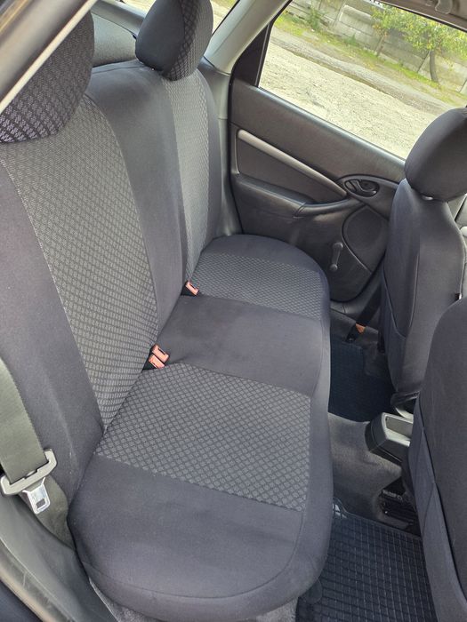 Ford Focus,1.6 benzină euro 4,înmatriculat Ro
