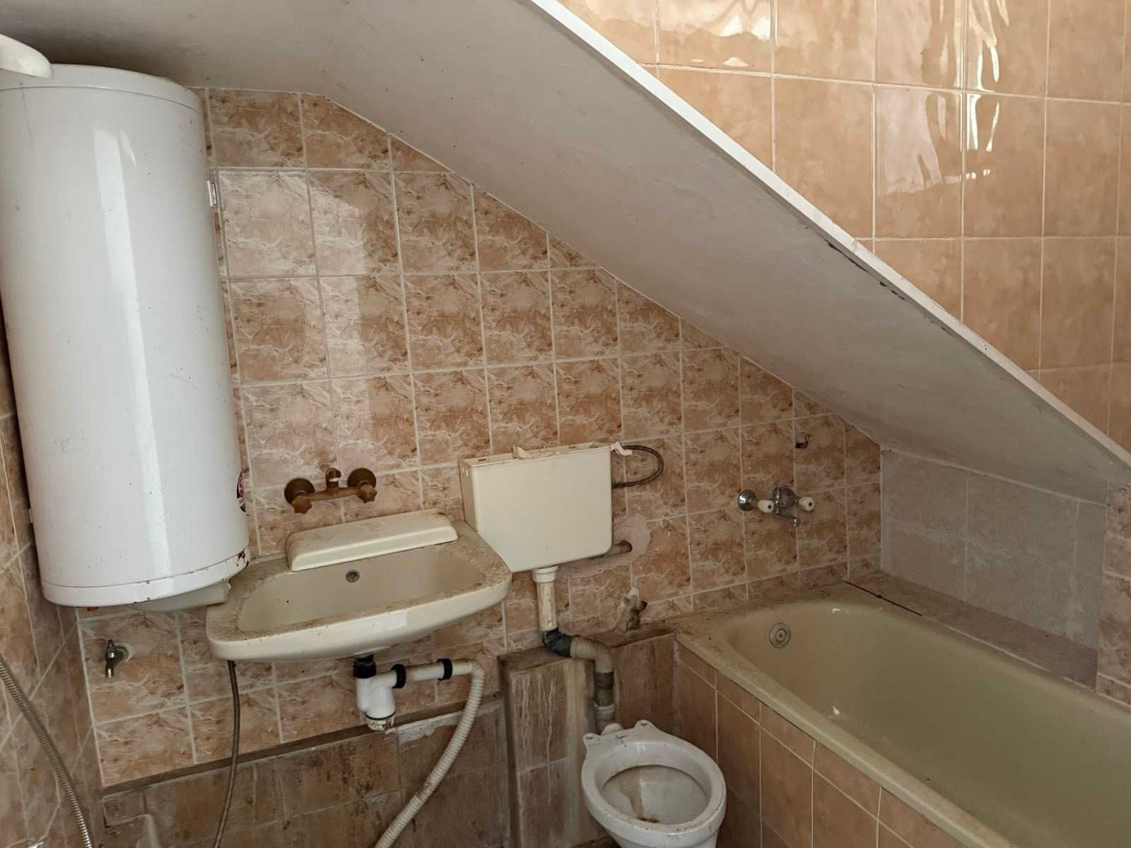 Къща в село Брестница