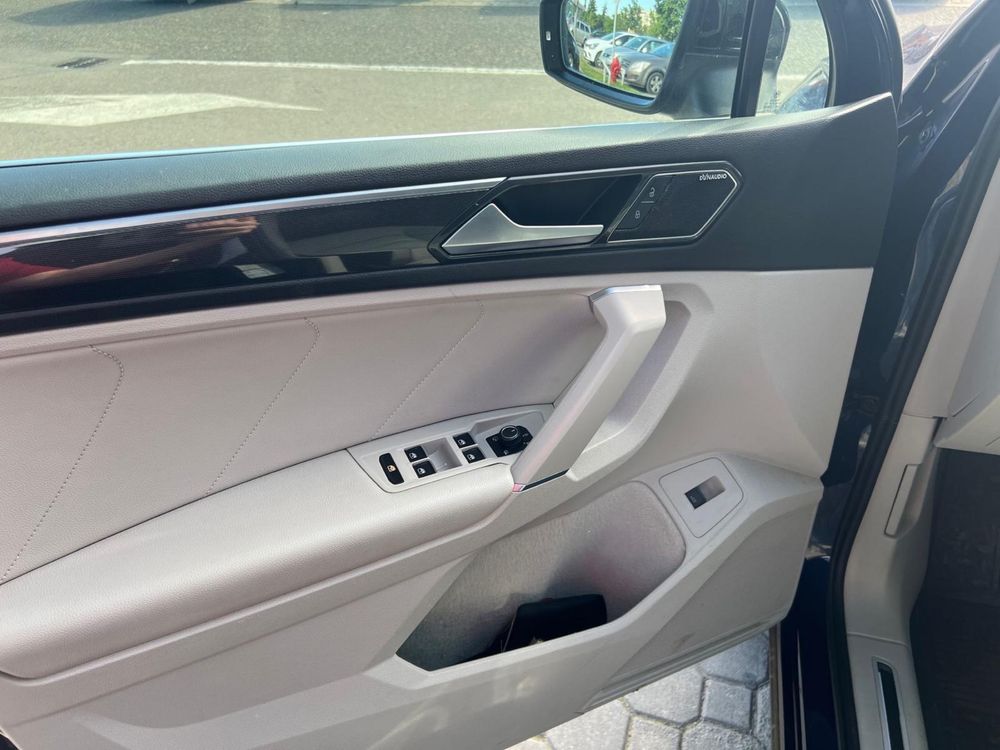 Vand Volkswagen Tiguan R-Line