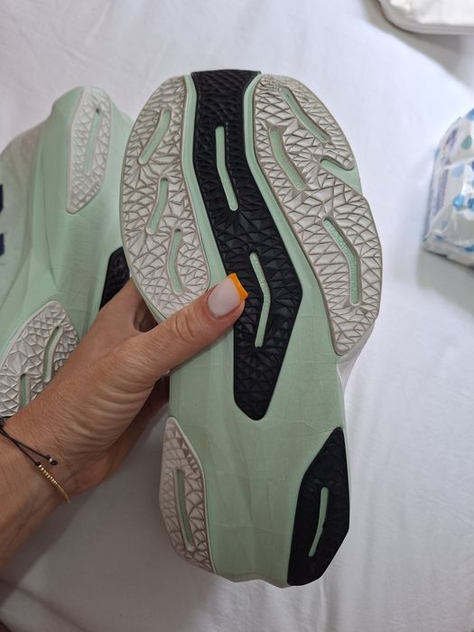 New balance rebel v4