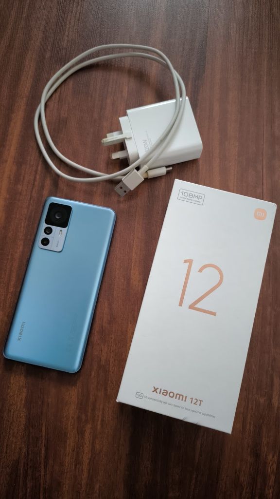 В отличном состоянии Xiaomi 12T