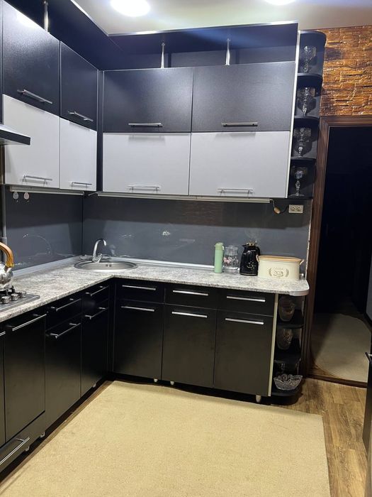 Уй сотилади 4 хонали, 3 этаж, 10 м.район