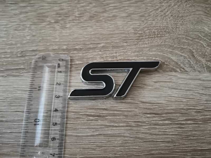 черна емблема Ford ST