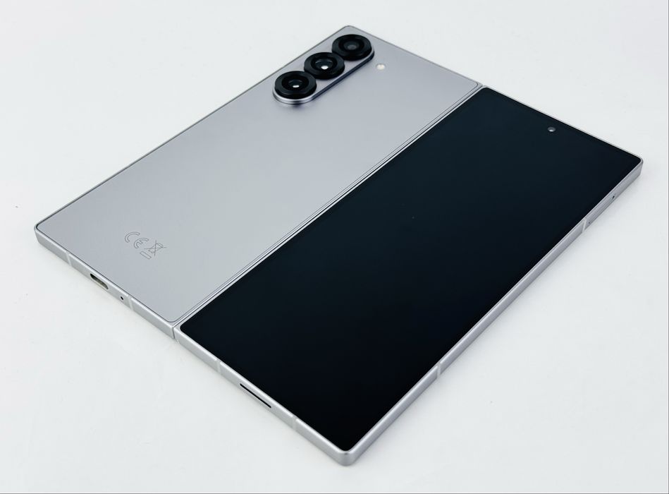 Samsung Galaxy Z Fold 6 5G 256GB 12RAM Silver Отличен! Гаранция!