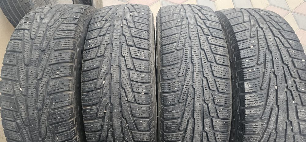 Продам шины Nokian RS2