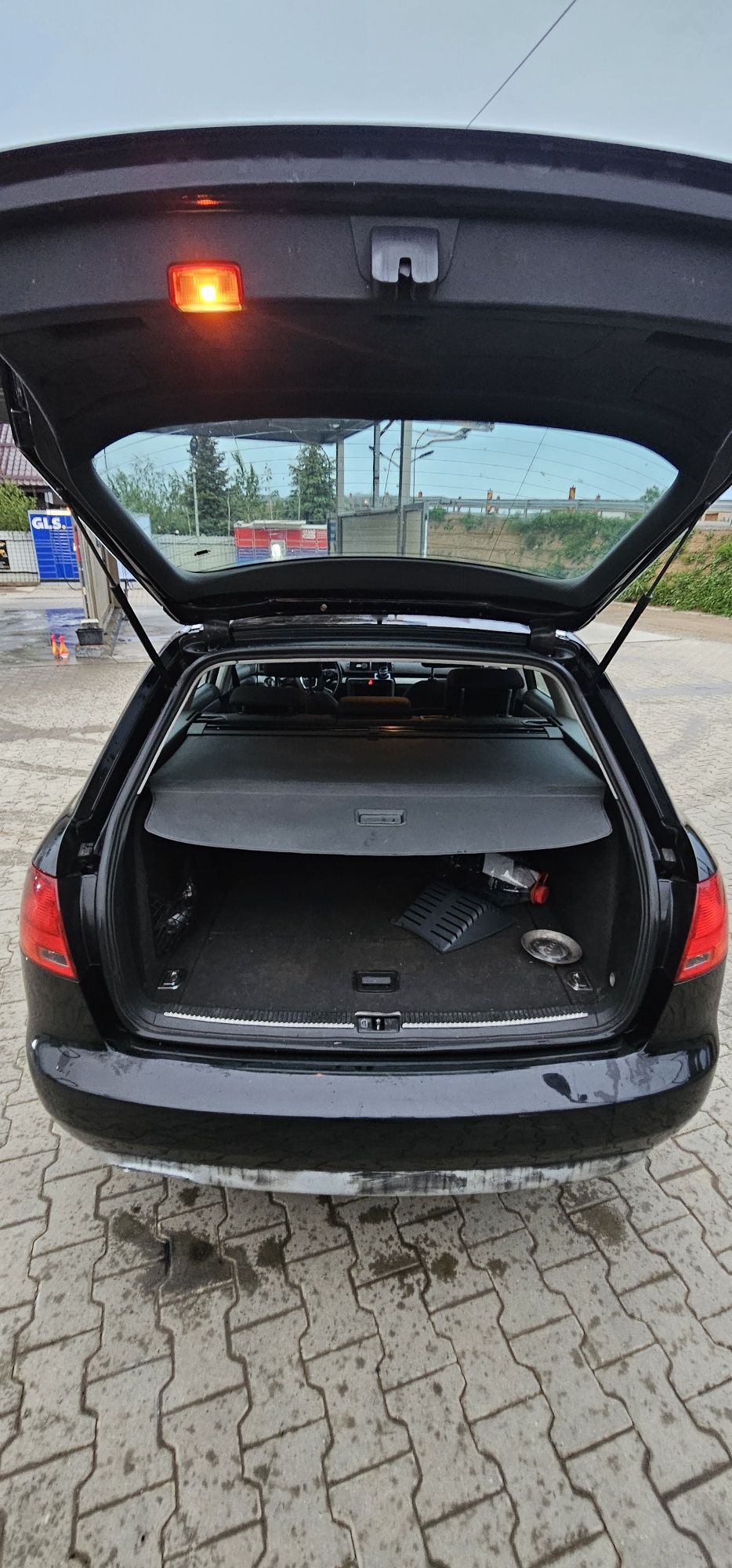 Piese Audi A4 B7 2.0 TDI BLB