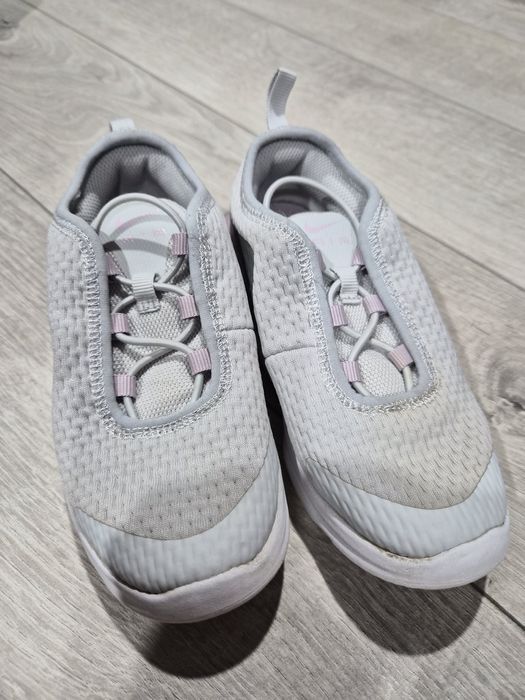 Маратонки на Nike