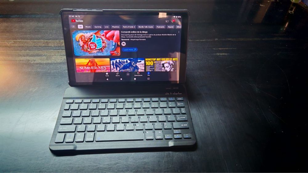 tableta toschido 10 ich  4 gb ram android 10 64 GB+ tastatura wireless