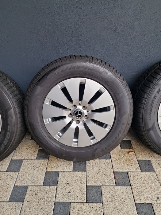 Mercedes Benz GLC X253 W253 SUV cauciucuri iarna Pirelli jante 17