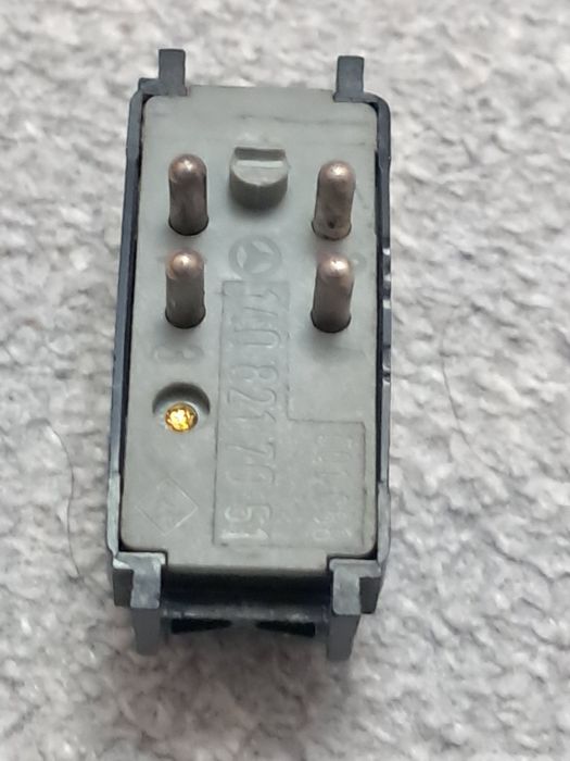 Кнопка от Мерседеса w140