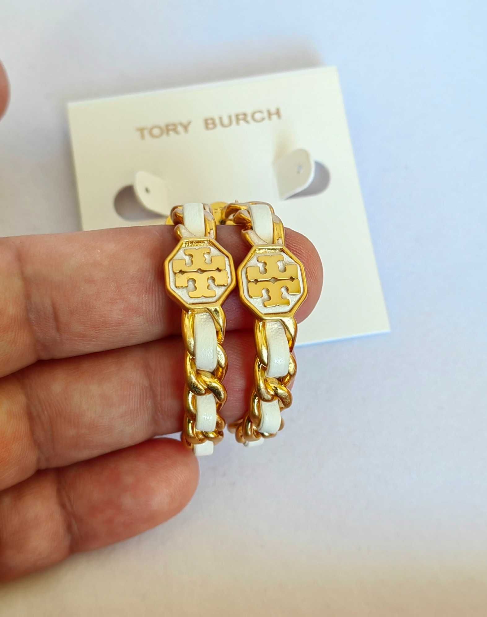 Обеци Tory Burch - Kira enamel hoop earrings